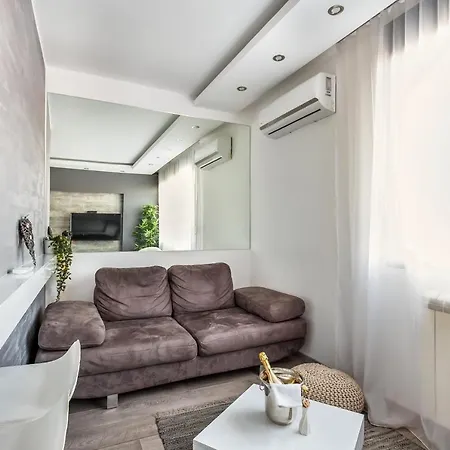 Apartment Luxury Boutique Center *
